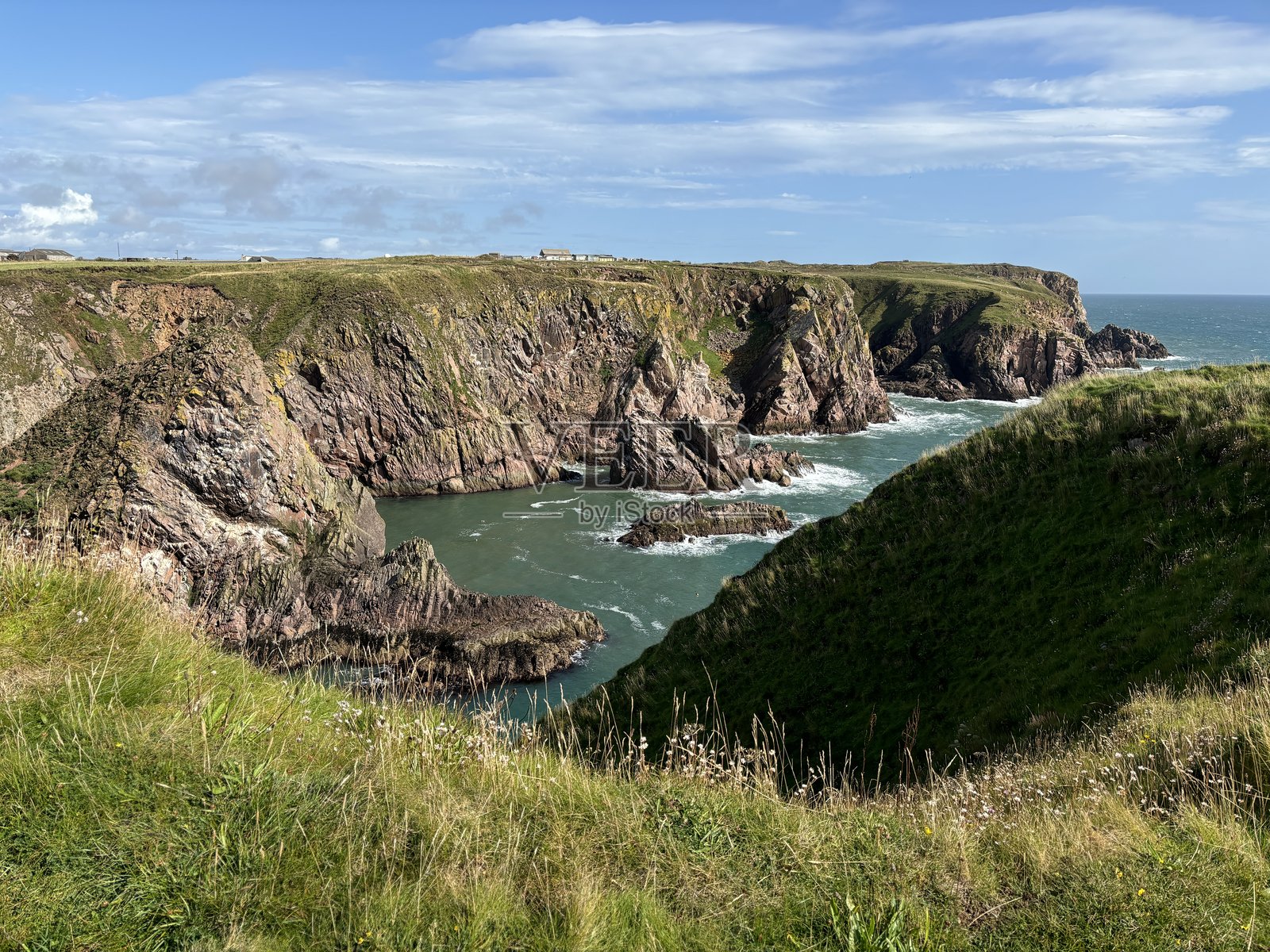 苏格兰东北海岸的悬崖步道照片摄影图片