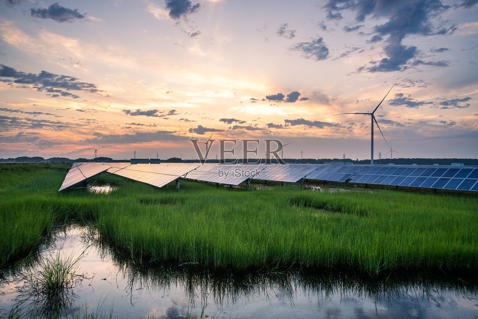 太阳能光伏发电站照片摄影图片