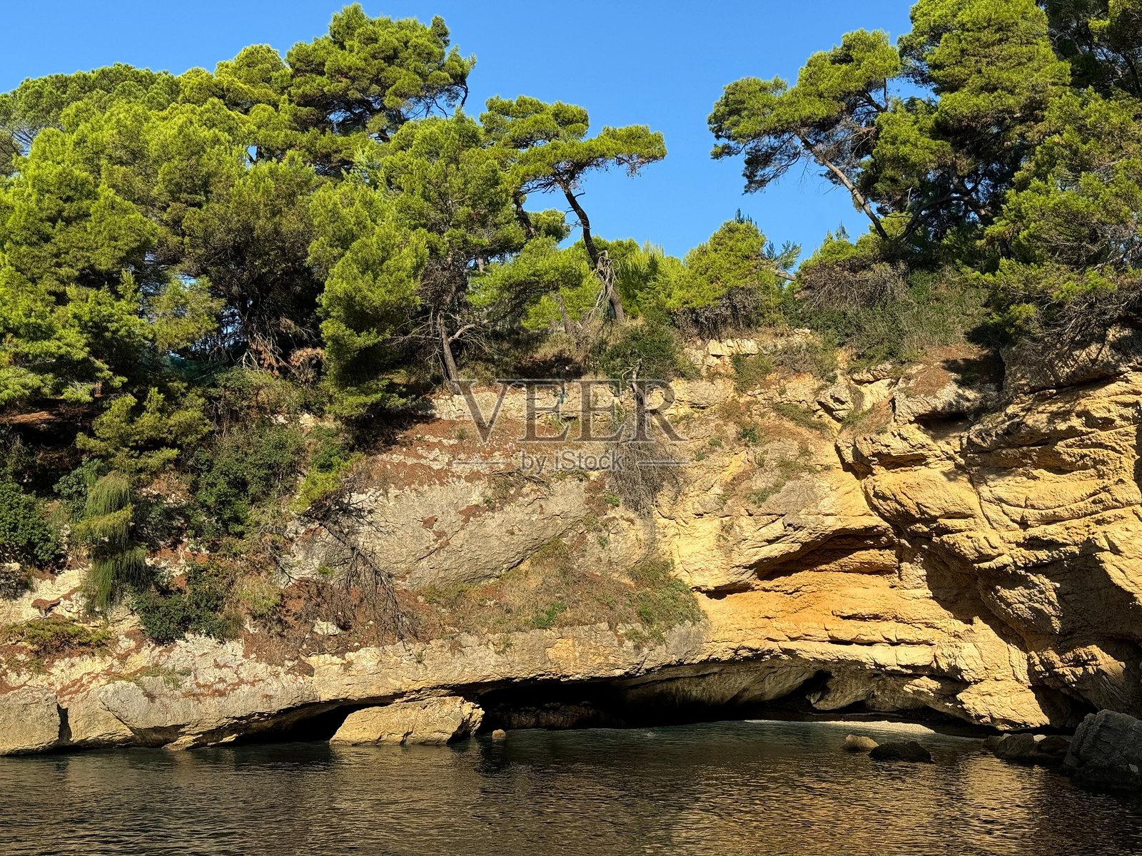 黑山的海湾和岩石，亚得里亚海沿岸照片摄影图片