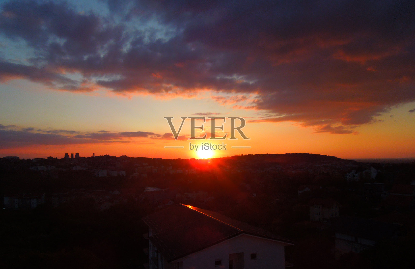 贝尔格莱德的日落照片摄影图片