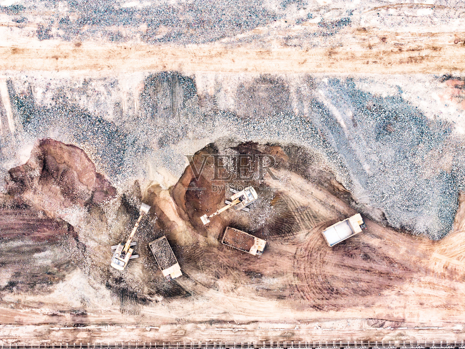 露天铁矿俯瞰照片摄影图片