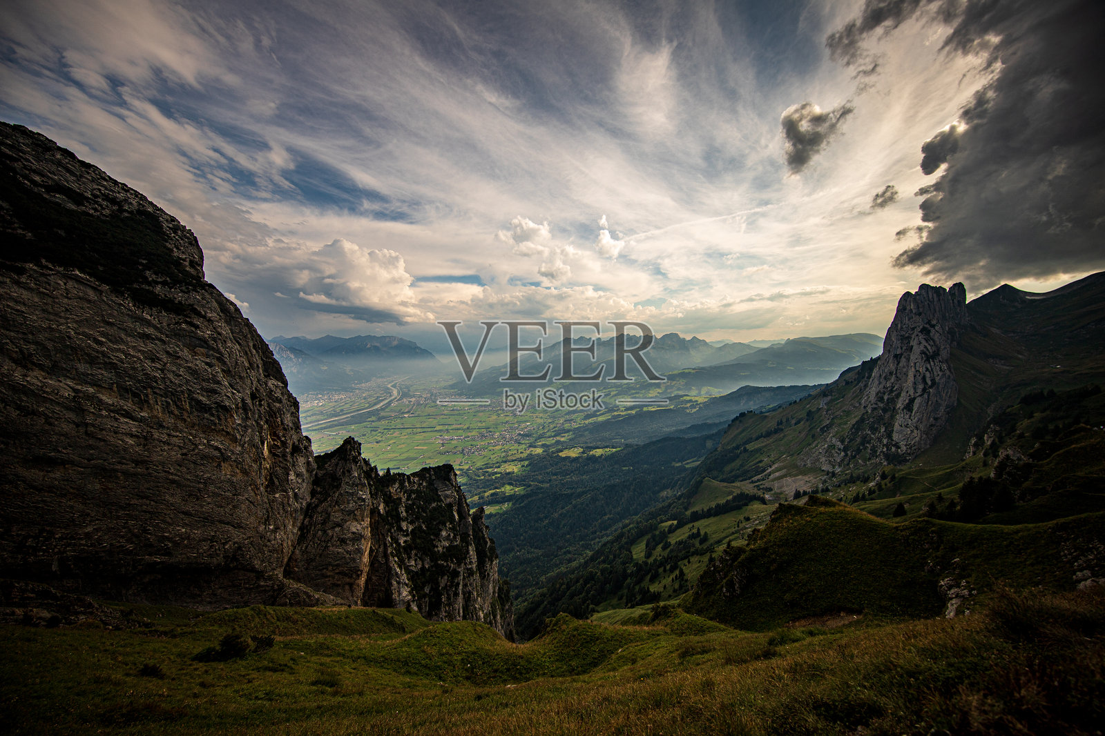 高山箱照片摄影图片