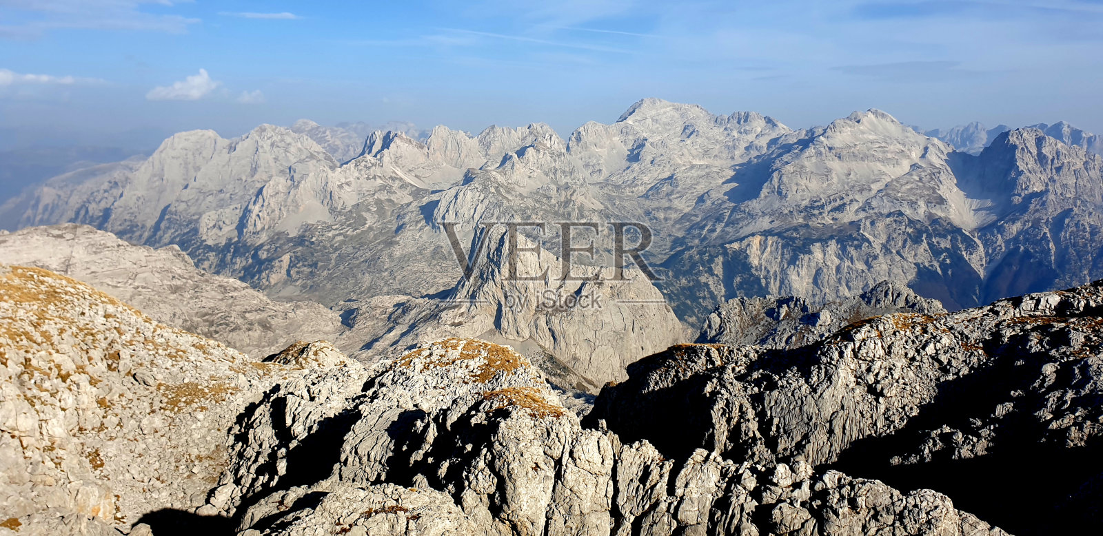 大自然的壮丽：徒步旅行与山地探险照片摄影图片