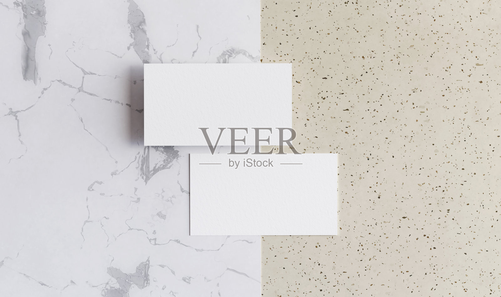 大理石桌面上的空白名片文具概念照片摄影图片