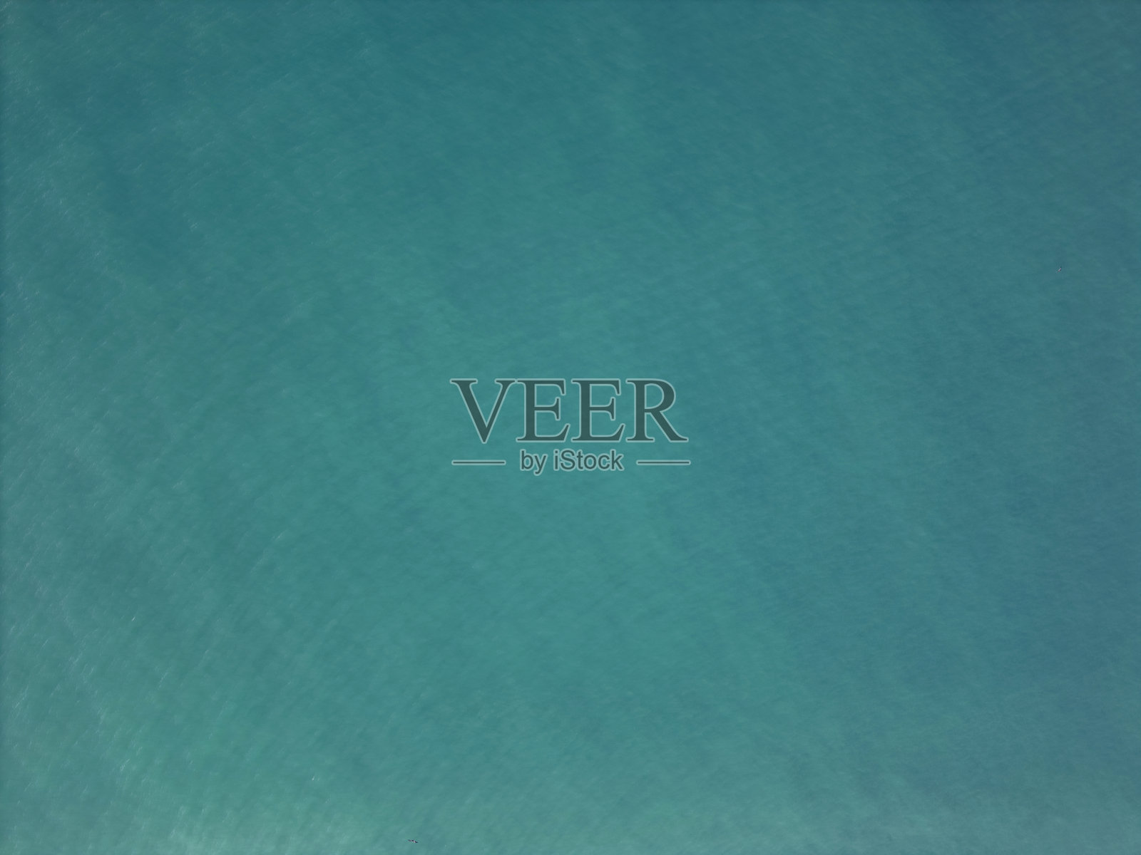 绿色热带海水伴随小波浪照片摄影图片