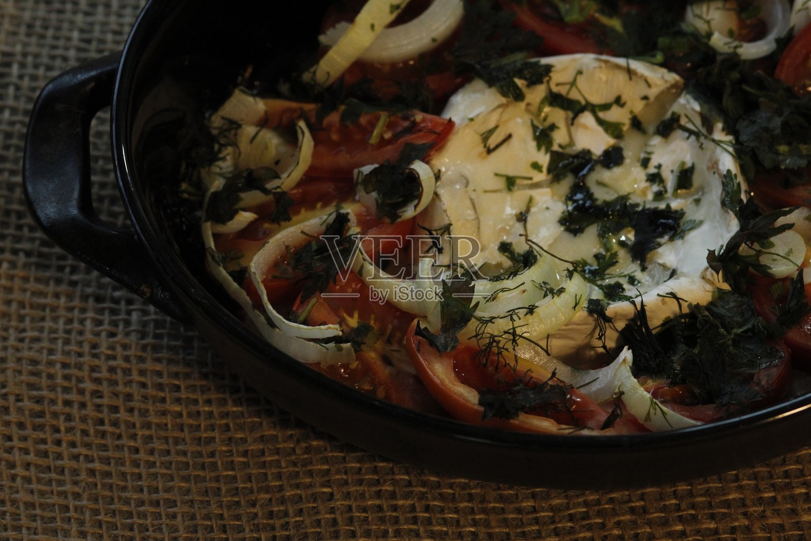 番茄香草烤奶酪照片摄影图片