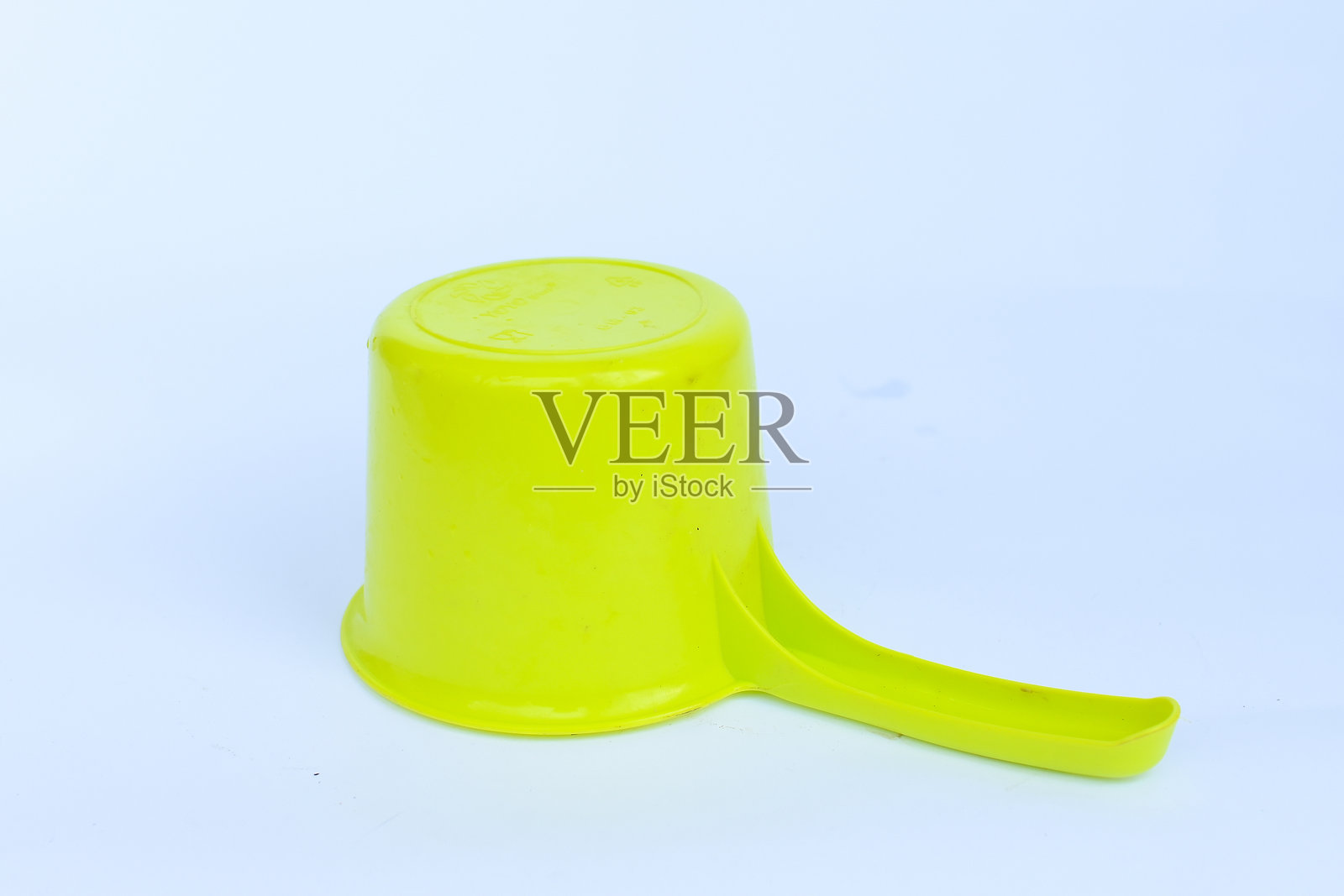 绿色洗澡水勺照片摄影图片