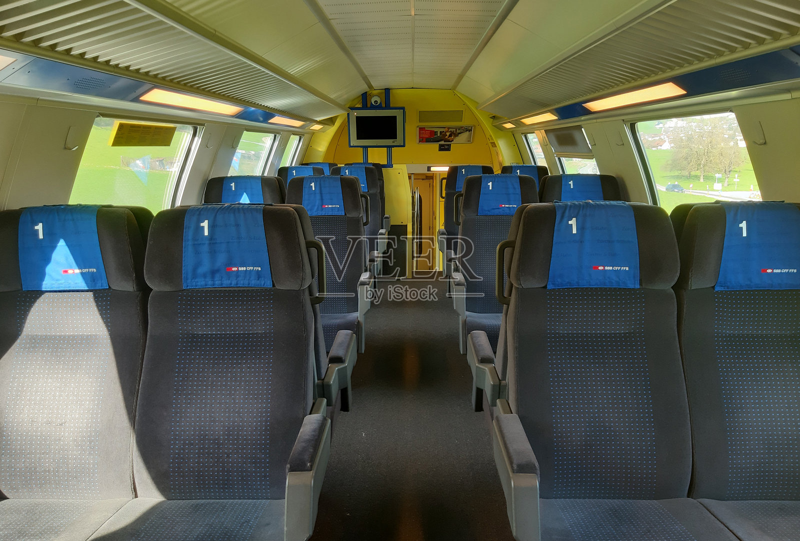 瑞士公共交通列车，欧洲，空座位照片摄影图片