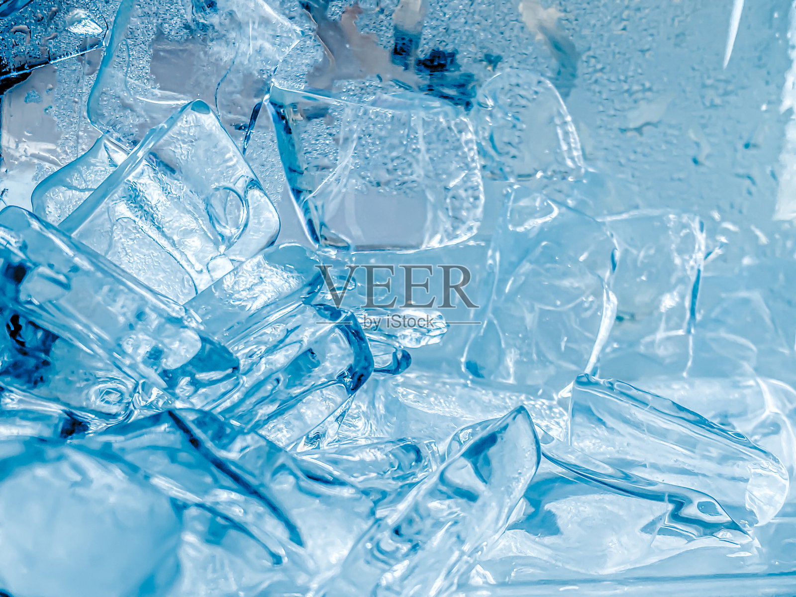 冰块背景，冰块纹理，冰块壁纸，冰块带来清新感，冰块中的水帮助水分刷新你的生活，让你感觉良好。冰饮料用于清凉生意。照片摄影图片