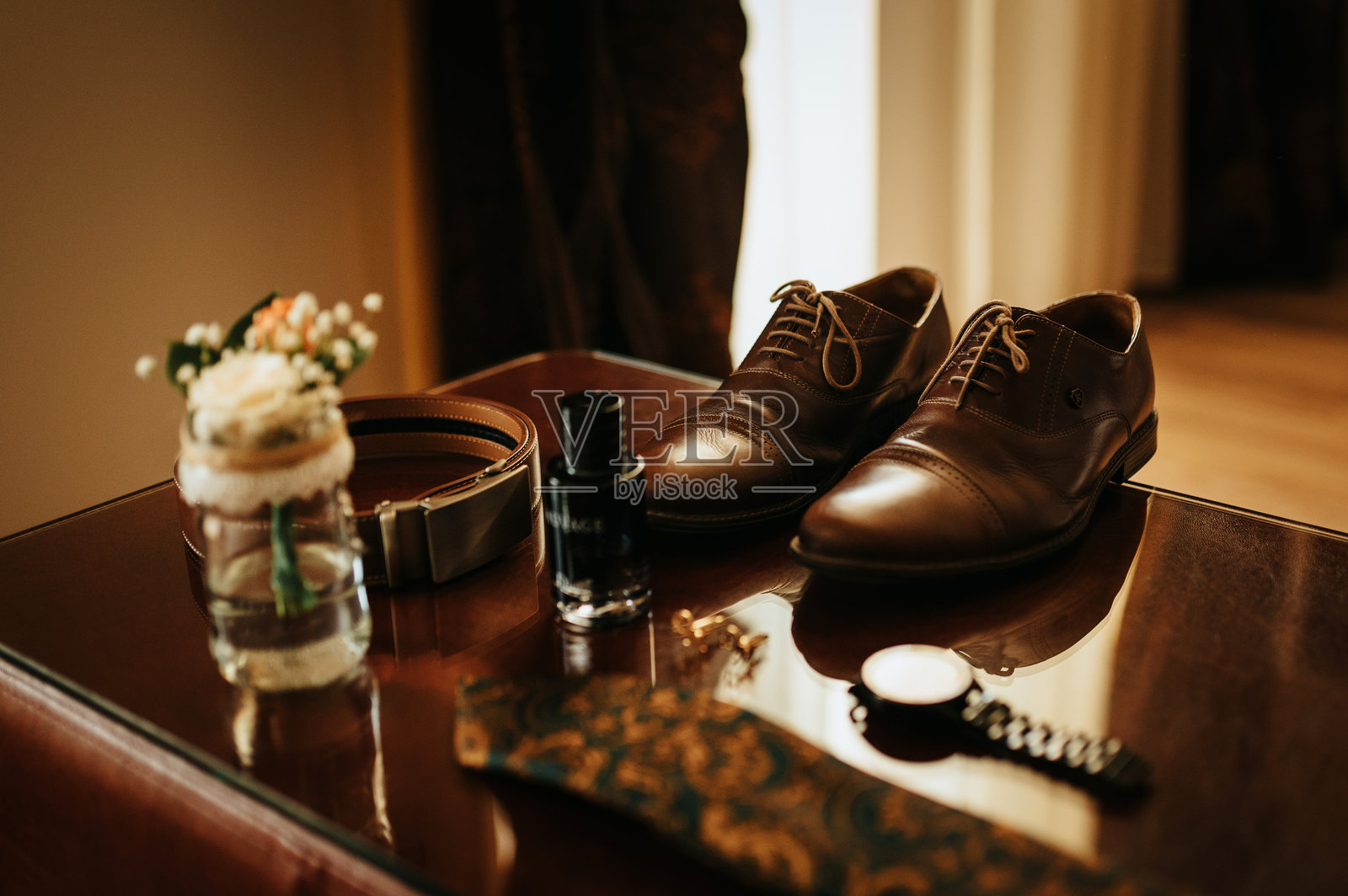 男士配饰照片摄影图片