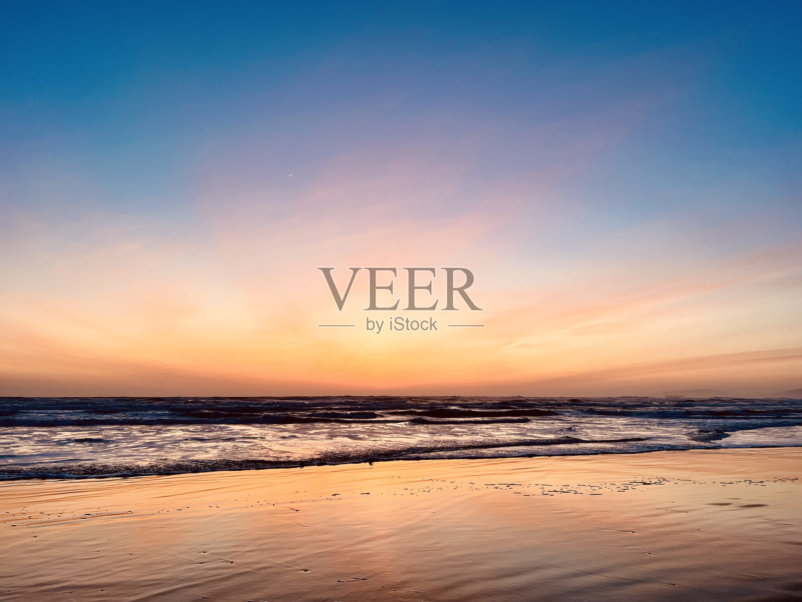 海滩日落照片摄影图片