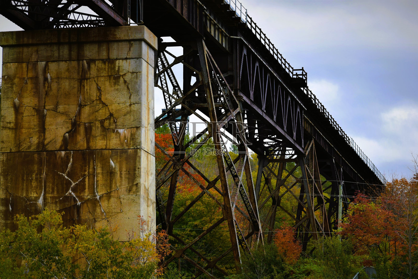 秋季铁路照片摄影图片
