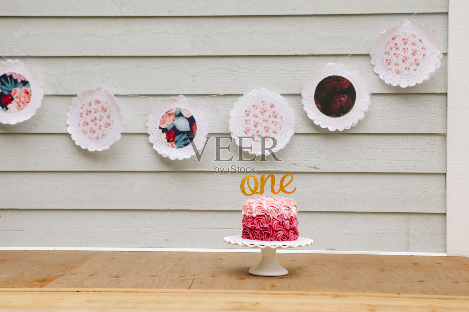 第一生日蛋糕照片摄影图片