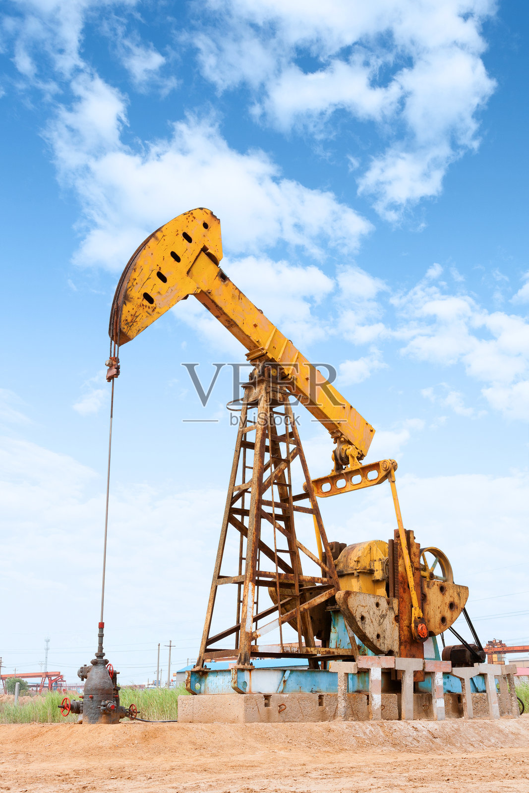 油田泵油设备照片摄影图片