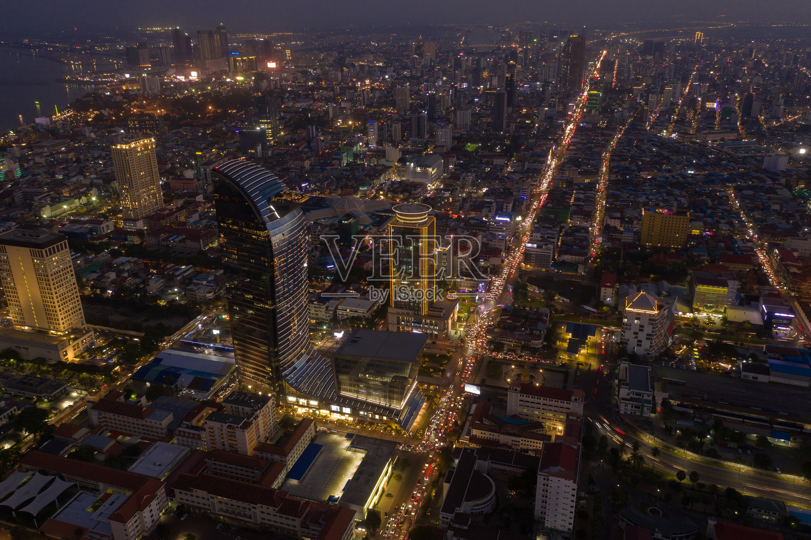 柬埔寨首都金边的夕阳美景照片摄影图片