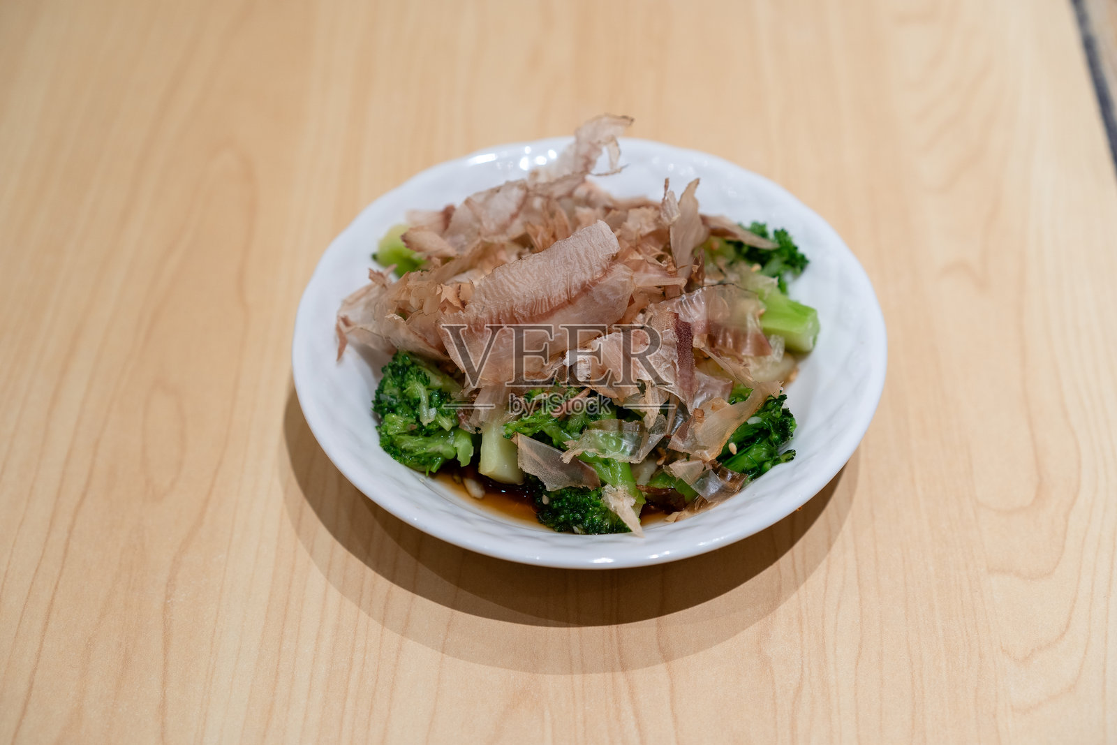 西兰花炒菜照片摄影图片