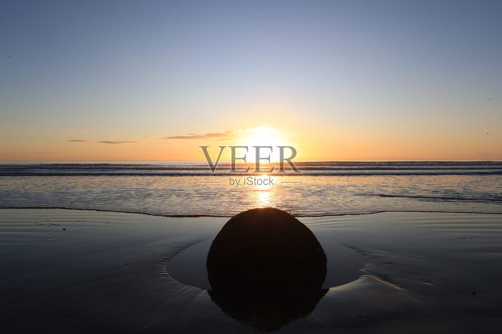 朝向太阳照片摄影图片