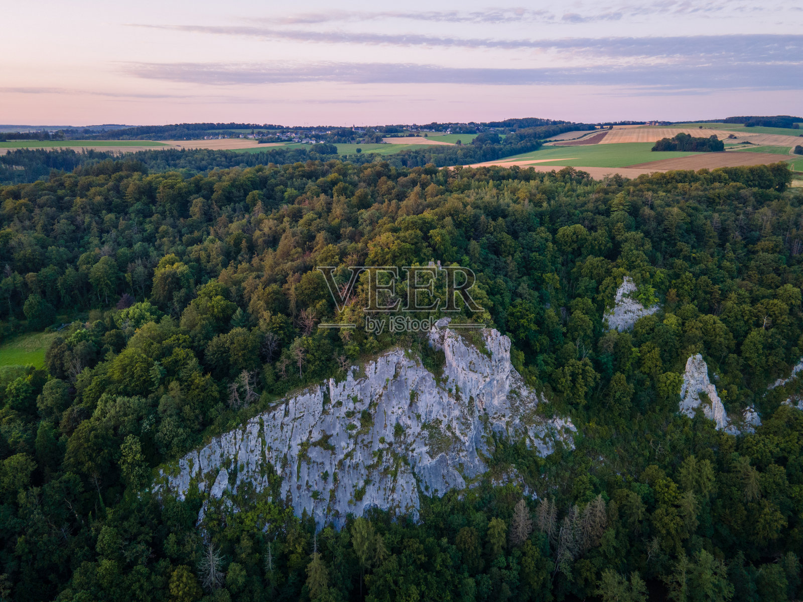 山脉的鸟瞰图照片摄影图片