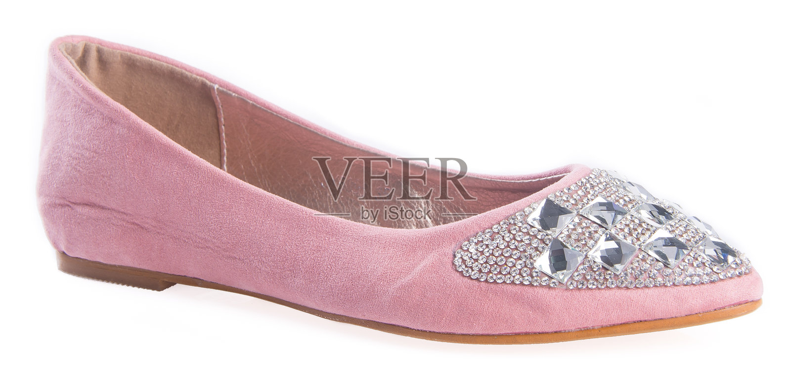 白色背景下的鞋子特写照片摄影图片