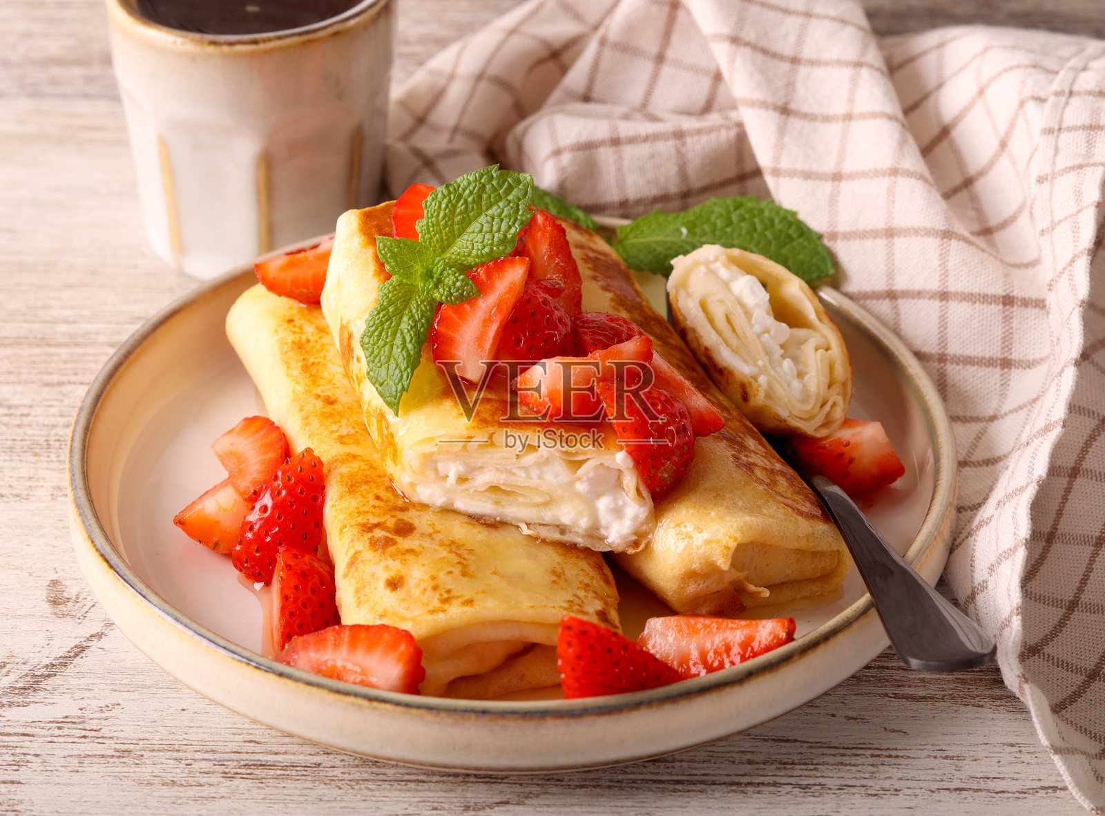 奶酪可丽饼卷照片摄影图片