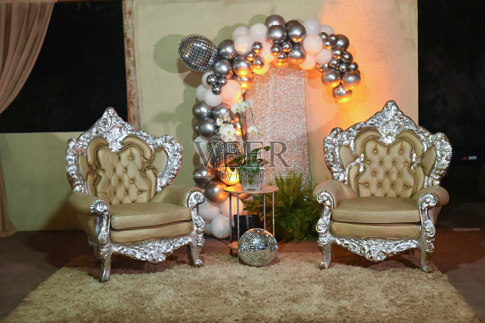 户外婚礼的座椅排列区域图片照片摄影图片