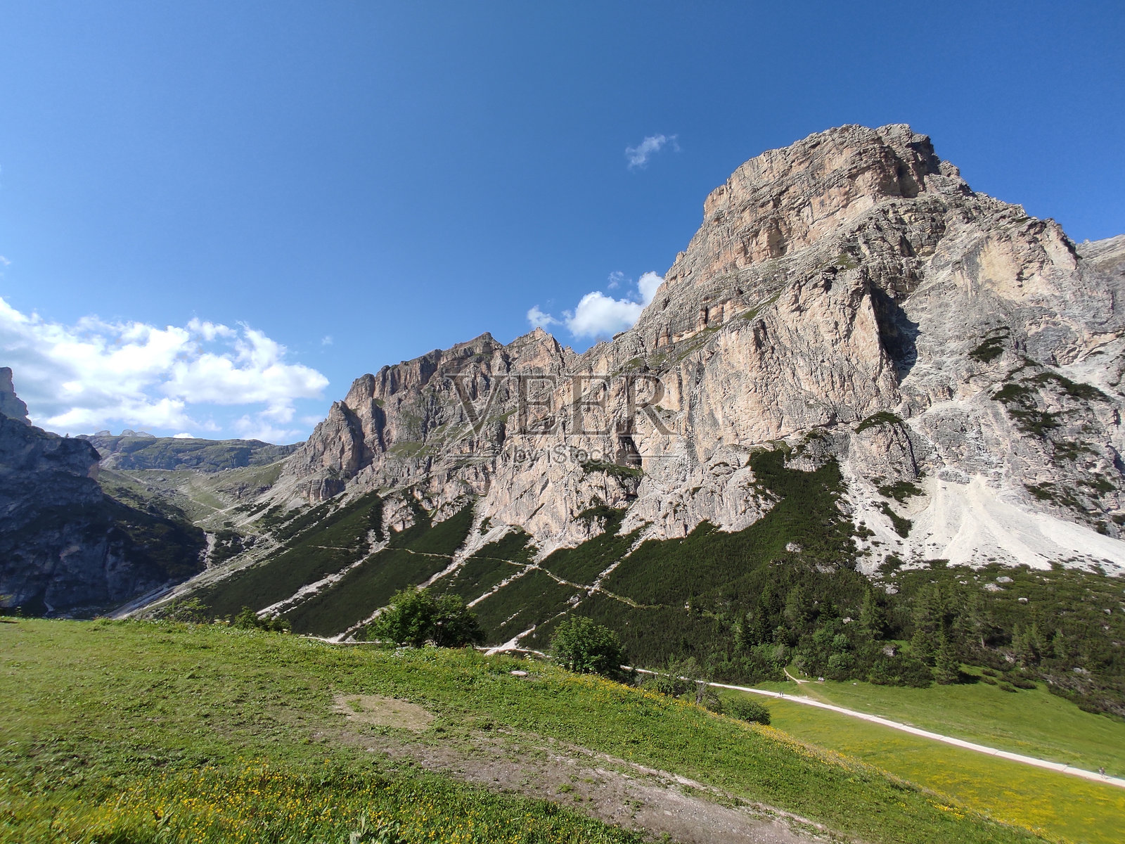 普埃兹-奥德尔山脉，萨松赫山照片摄影图片