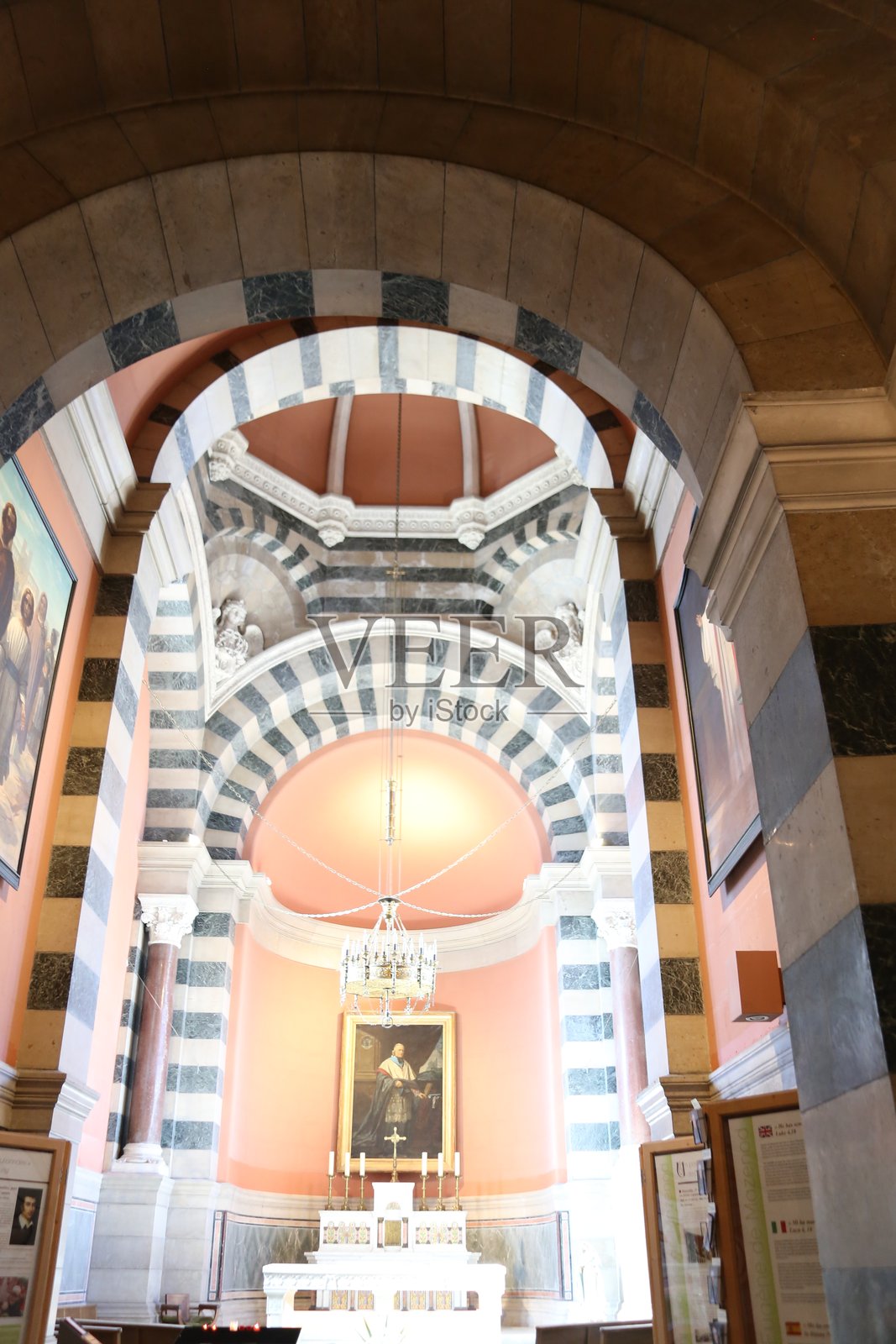 马赛主教座堂，法国，2024年7月照片摄影图片