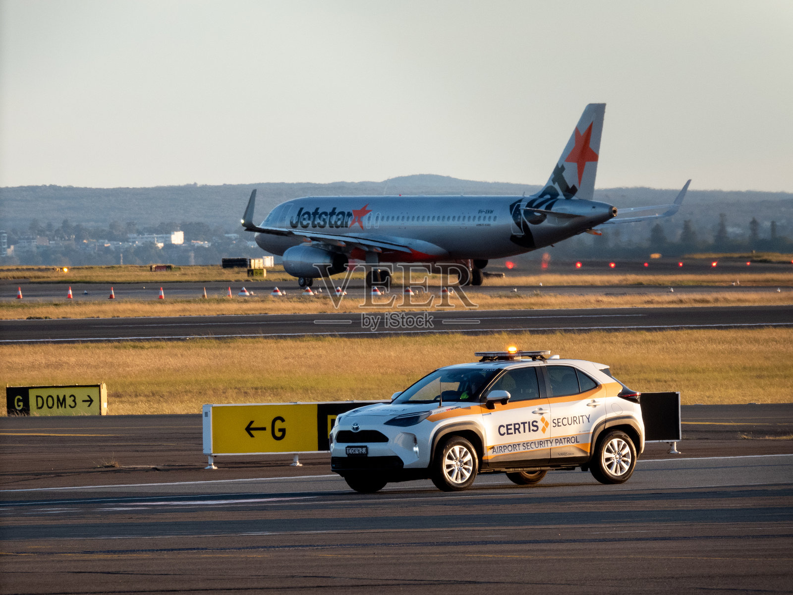 捷星航空A320安全巡逻照片摄影图片