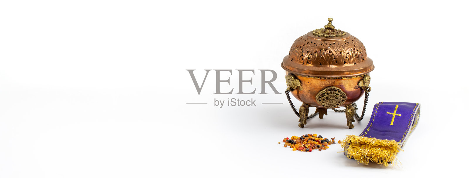 黄铜香炉和香料照片摄影图片