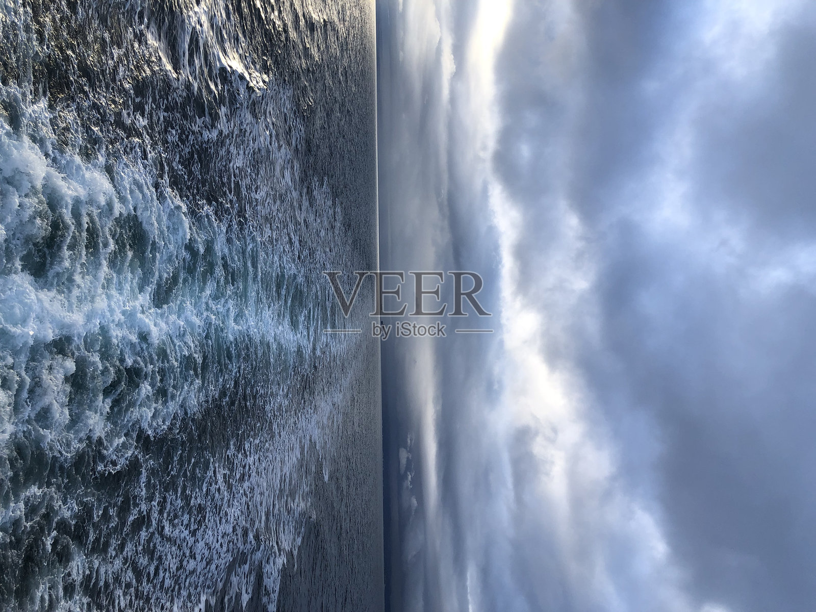 浑浊的水域照片摄影图片