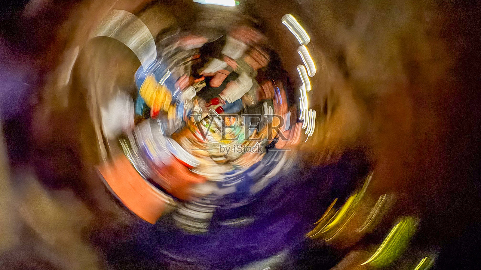 与LED灯一起跳舞照片摄影图片