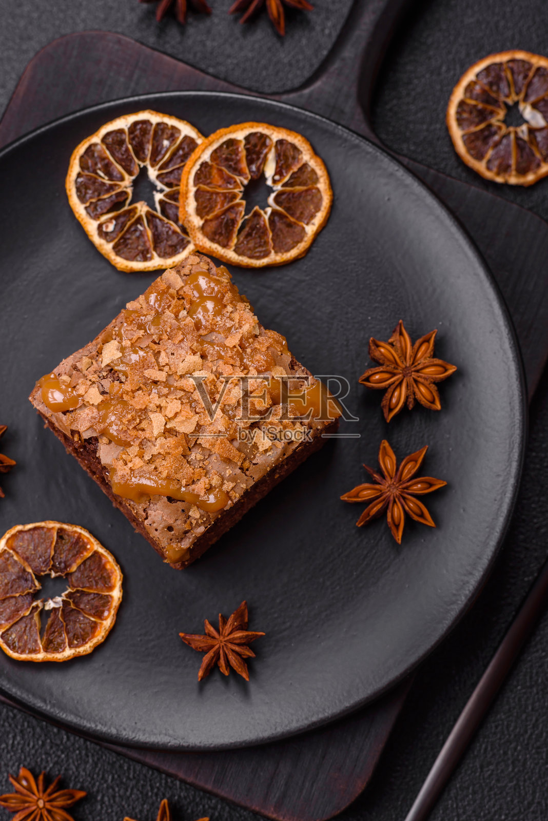 方形巧克力甜布朗尼蛋糕照片摄影图片