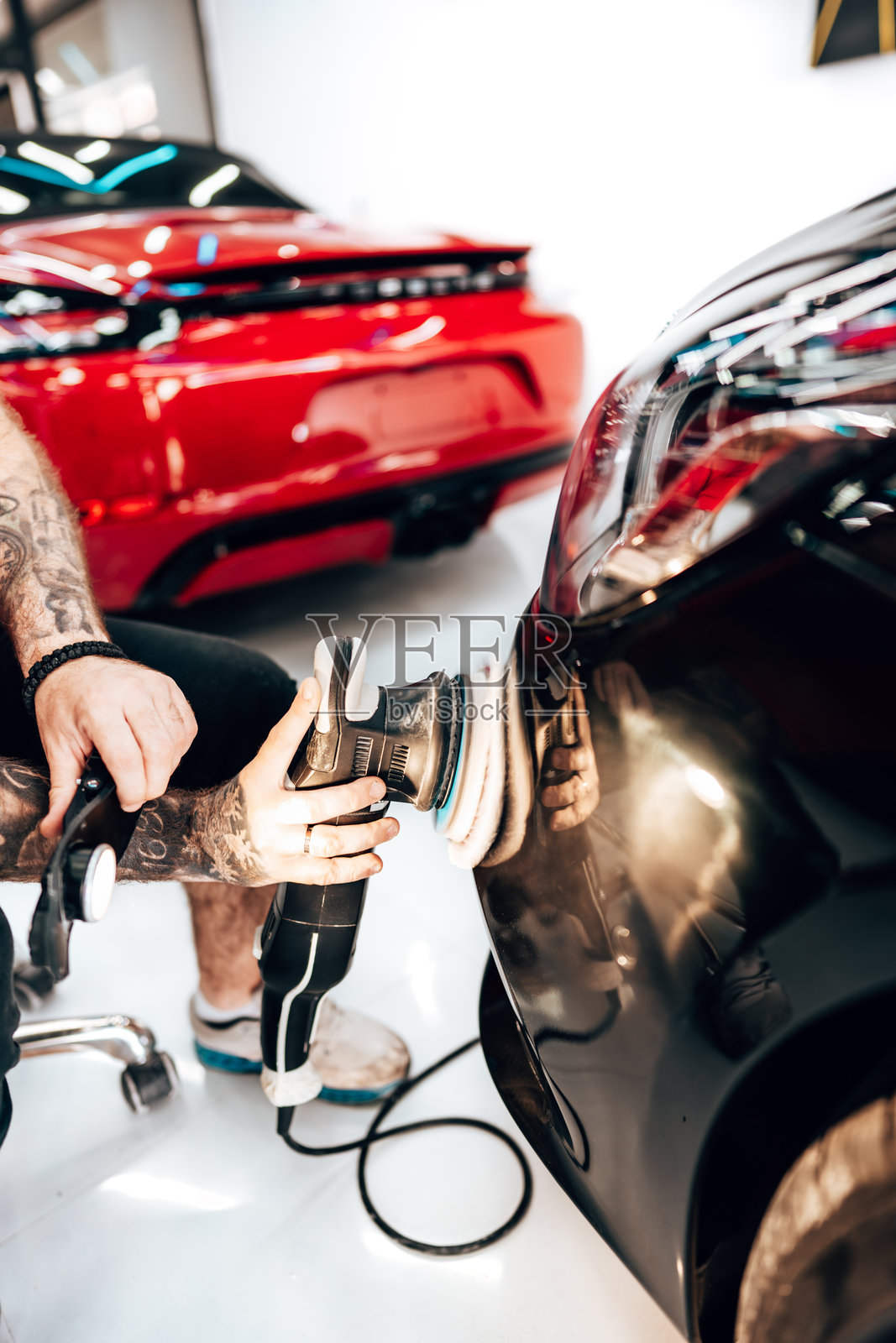 汽车抛光和细节处理照片摄影图片