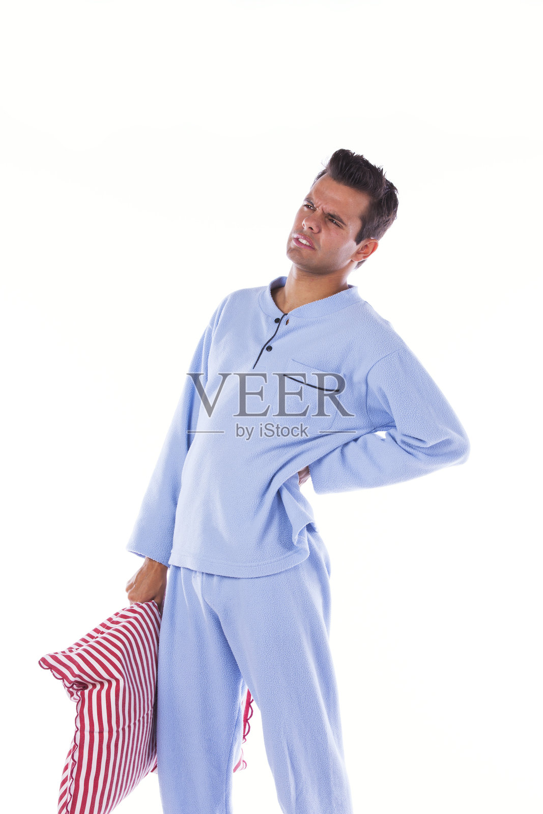 穿着睡衣的男人照片摄影图片