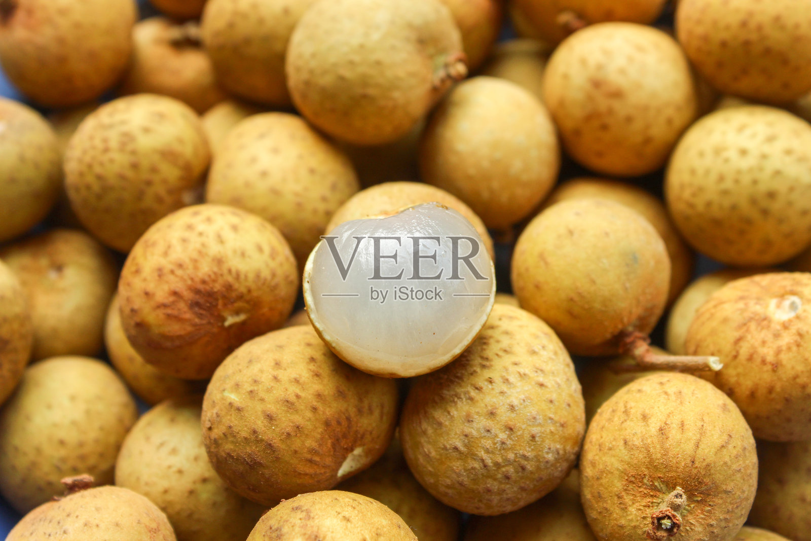 龙眼果的质地特写。龙眼（Dimocarpus longan）照片摄影图片