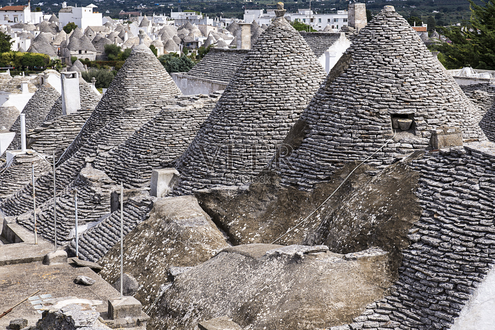 阿尔贝罗贝洛的特鲁利屋顶照片摄影图片
