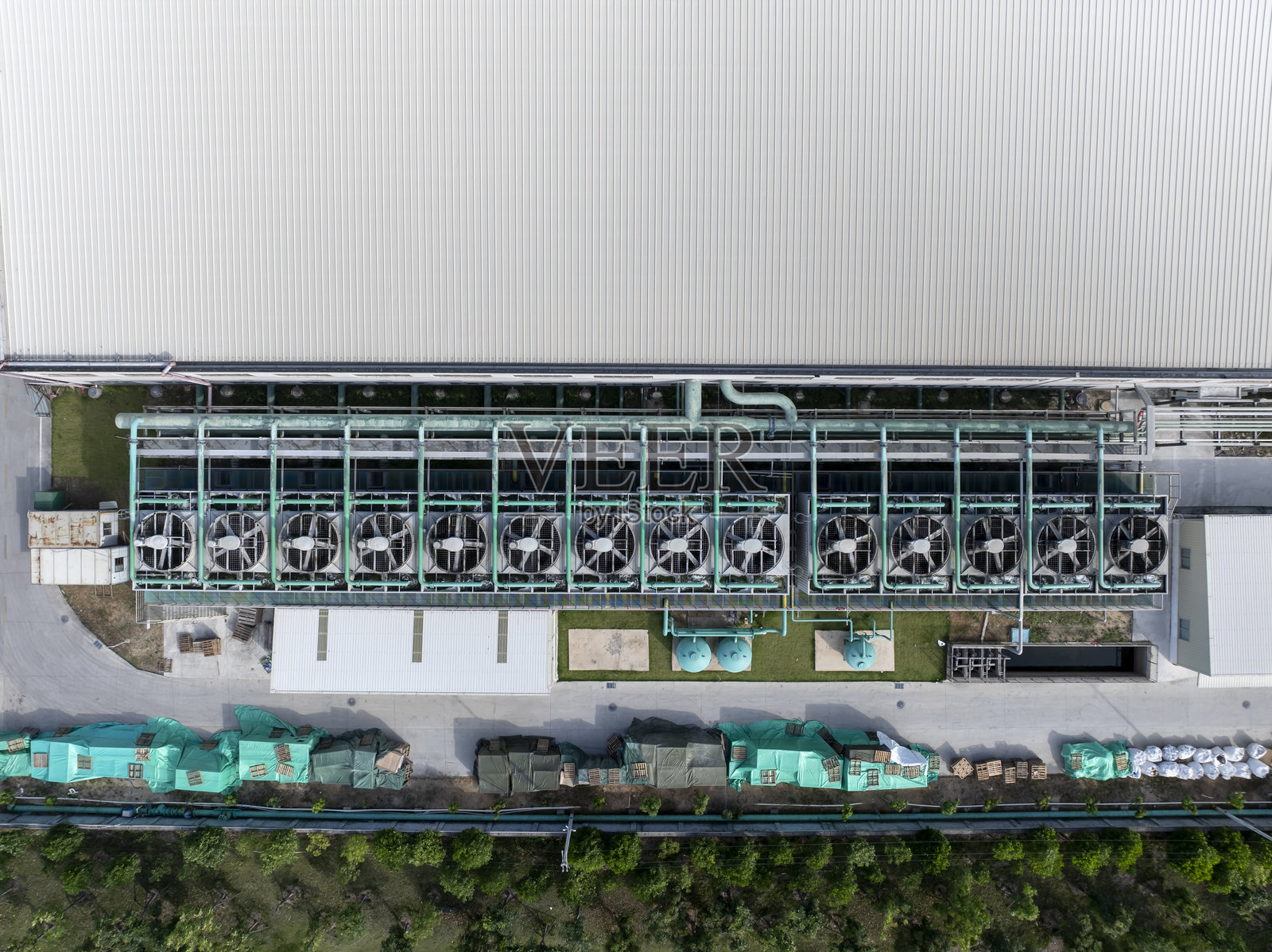 航空摄影工厂的排气扇照片摄影图片