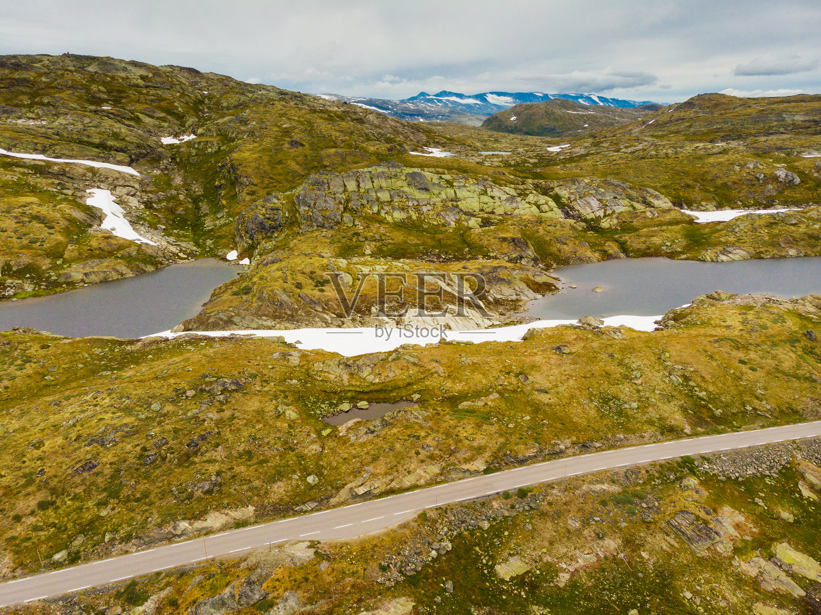 挪威索根菲耶尔特山脉风景。照片摄影图片