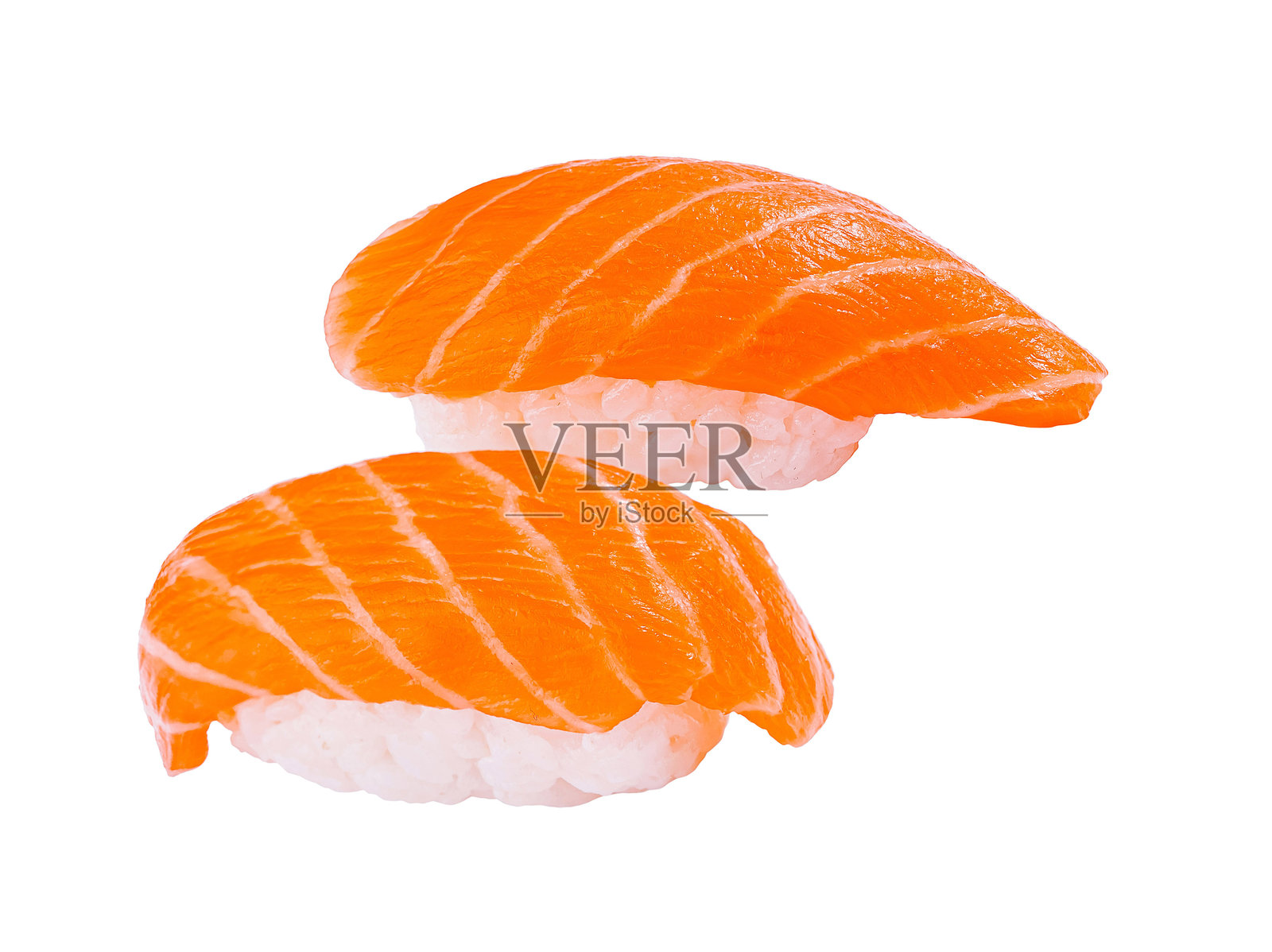 两块三文鱼握寿司静静地放在白色背景上照片摄影图片