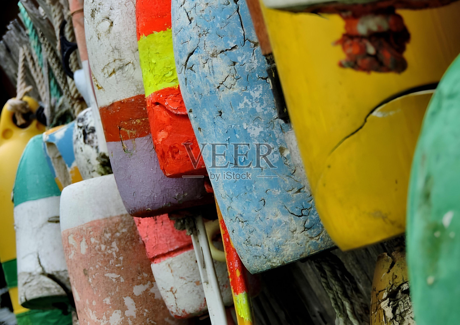 悬挂浮标照片摄影图片