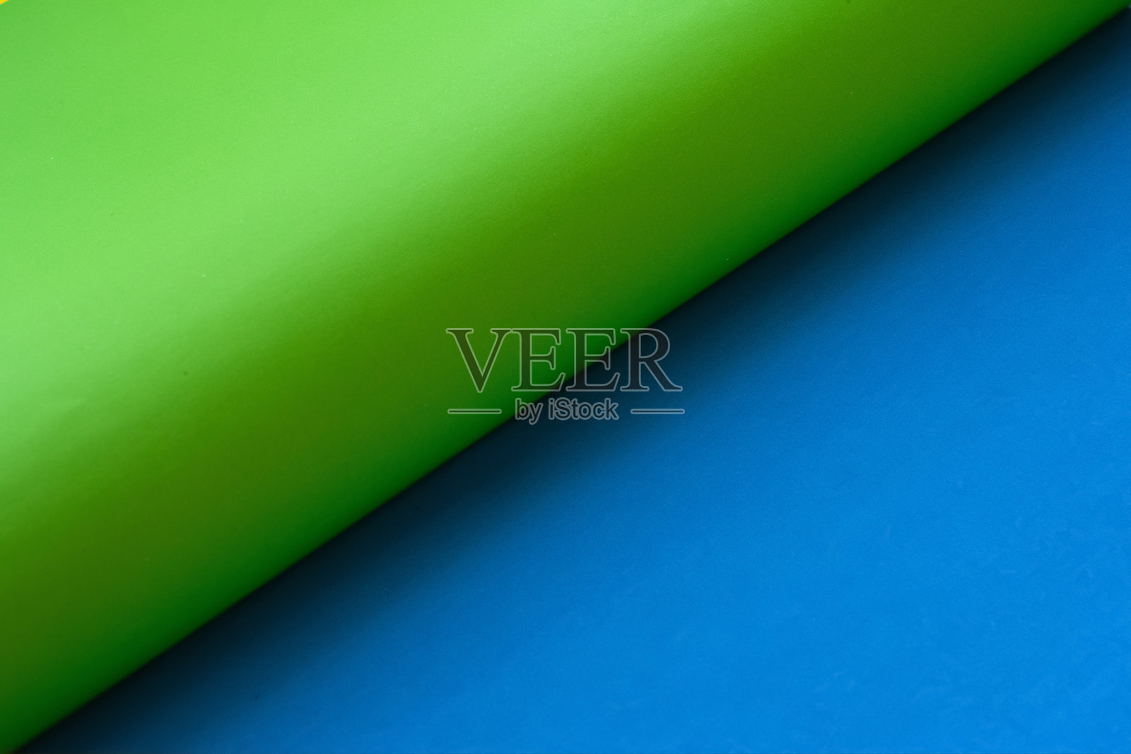 彩色弯曲纸张。抽象几何背景 空白纸张照片摄影图片