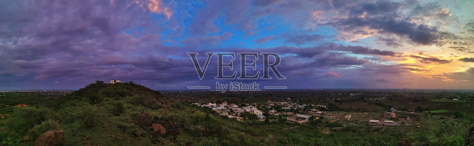 天空中的多种颜色照片摄影图片