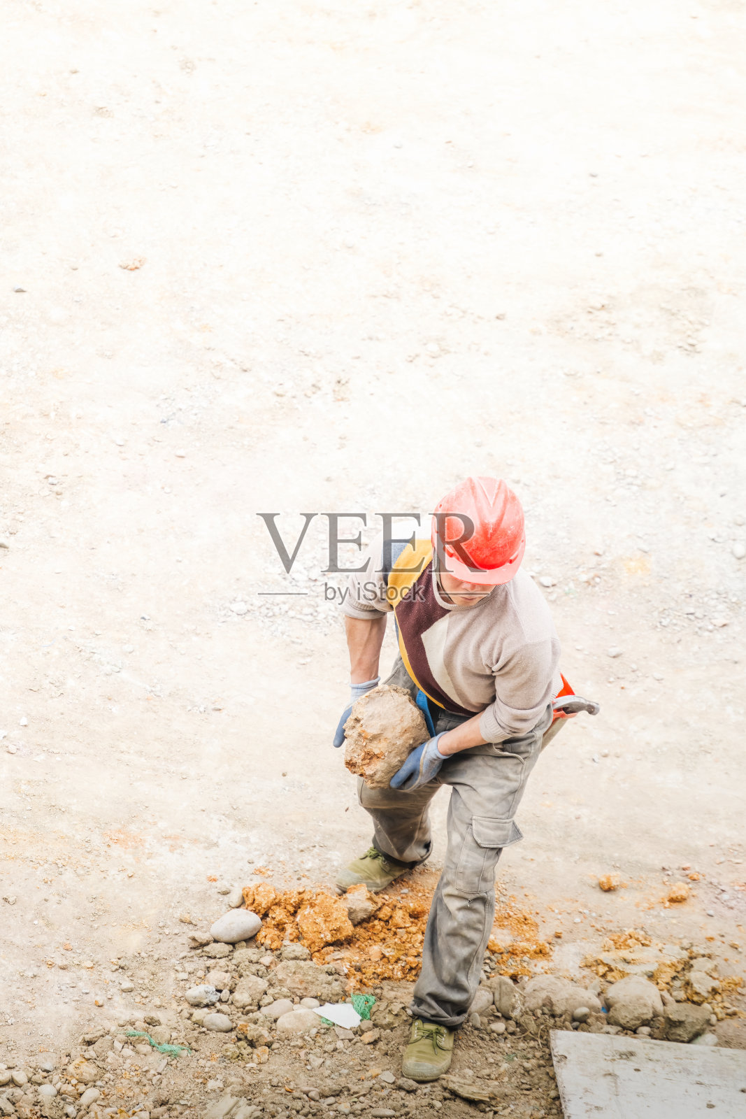 建筑工地上的工人照片摄影图片