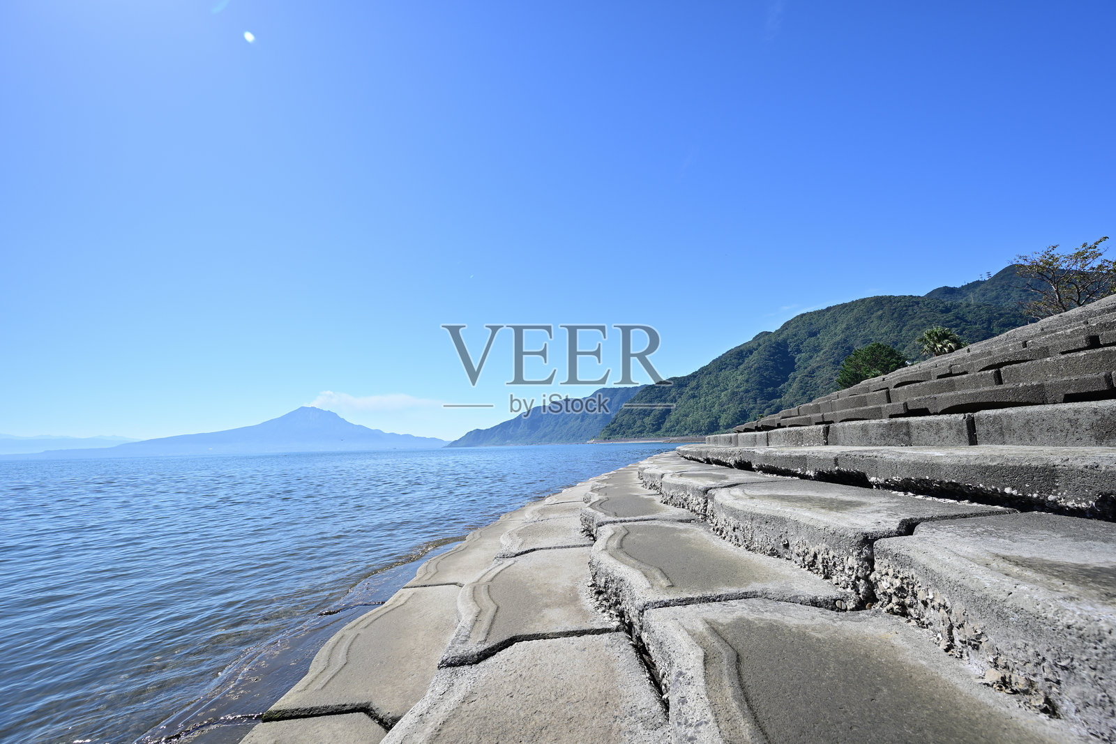 渚公园有可以休息的楼梯照片摄影图片