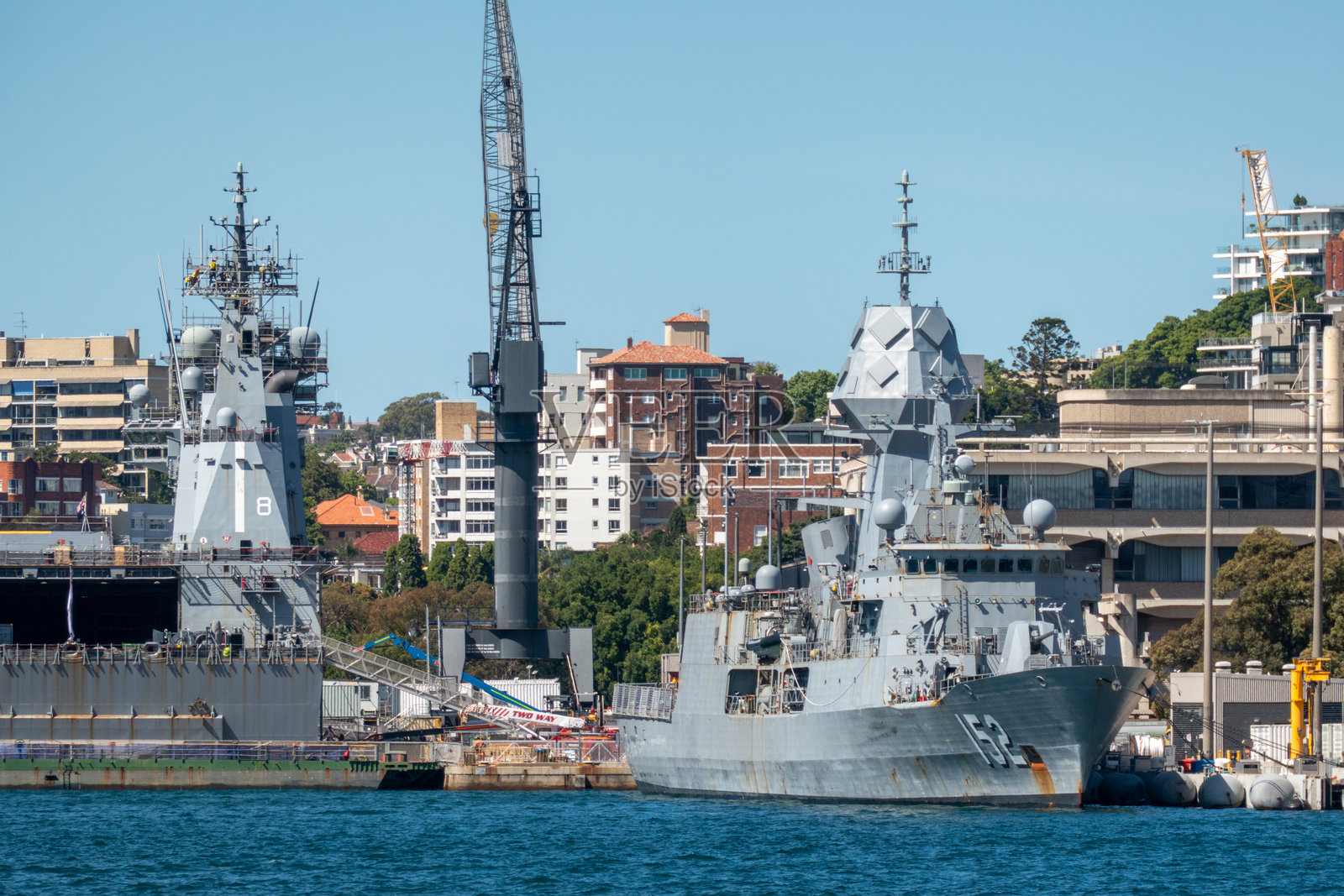 HMAS Warramunga 和 HMAS Canberra照片摄影图片