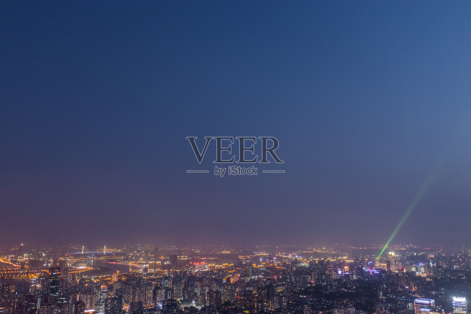 中国上海静安寺商业区夜景照片摄影图片