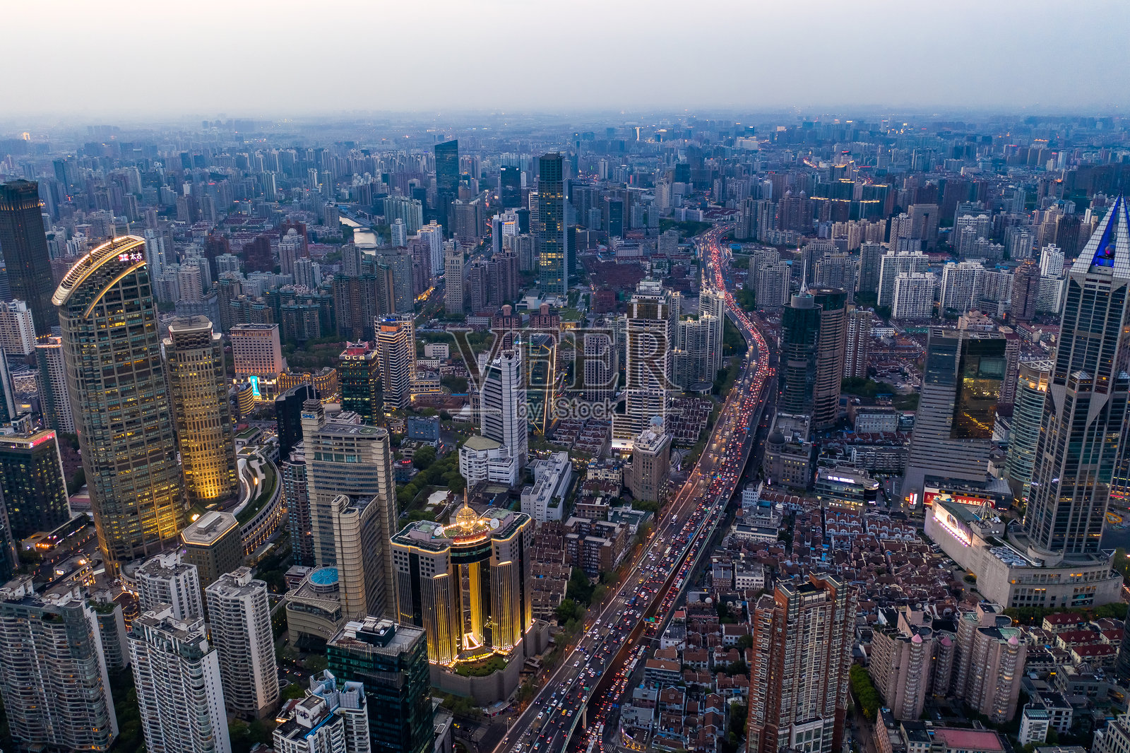 中国上海静安寺商圈延安高架路亚洲照片摄影图片