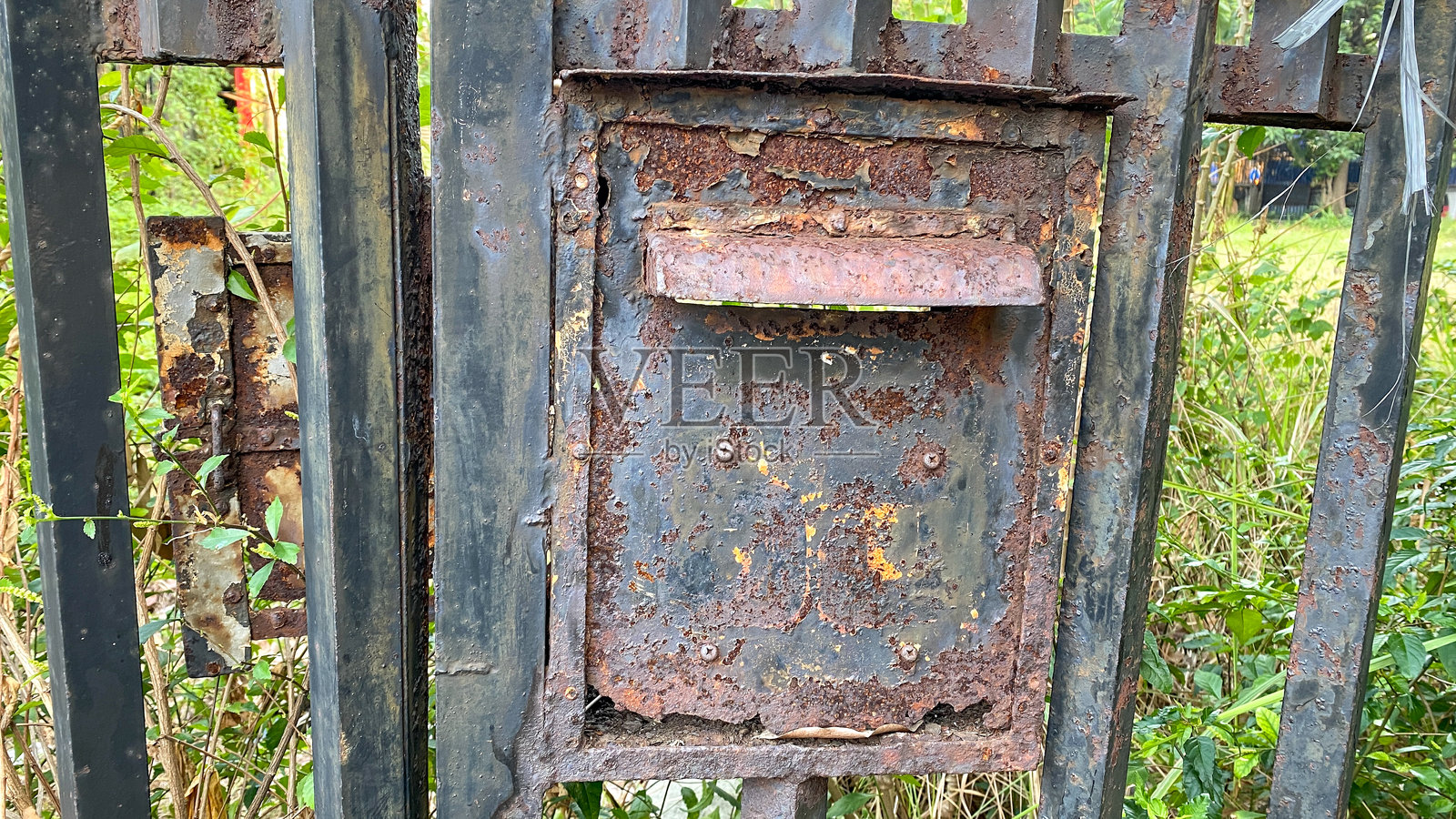 生锈的邮箱照片摄影图片