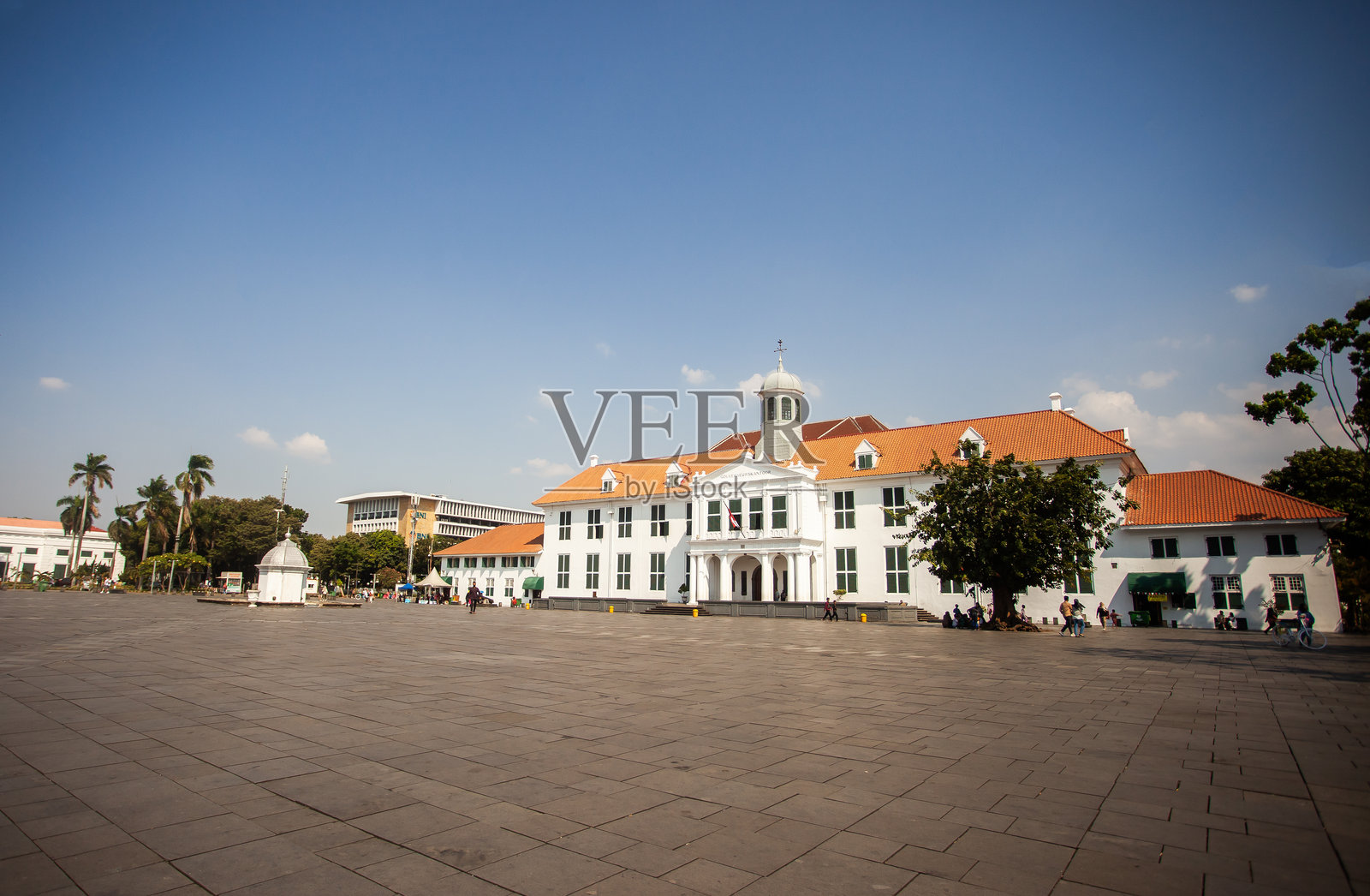 殖民时代的巴塔维亚总督办公室大楼，目前用作法塔希拉博物馆，雅加达市的历史博物馆，位于印度尼西亚雅加达的旧城区。照片摄影图片