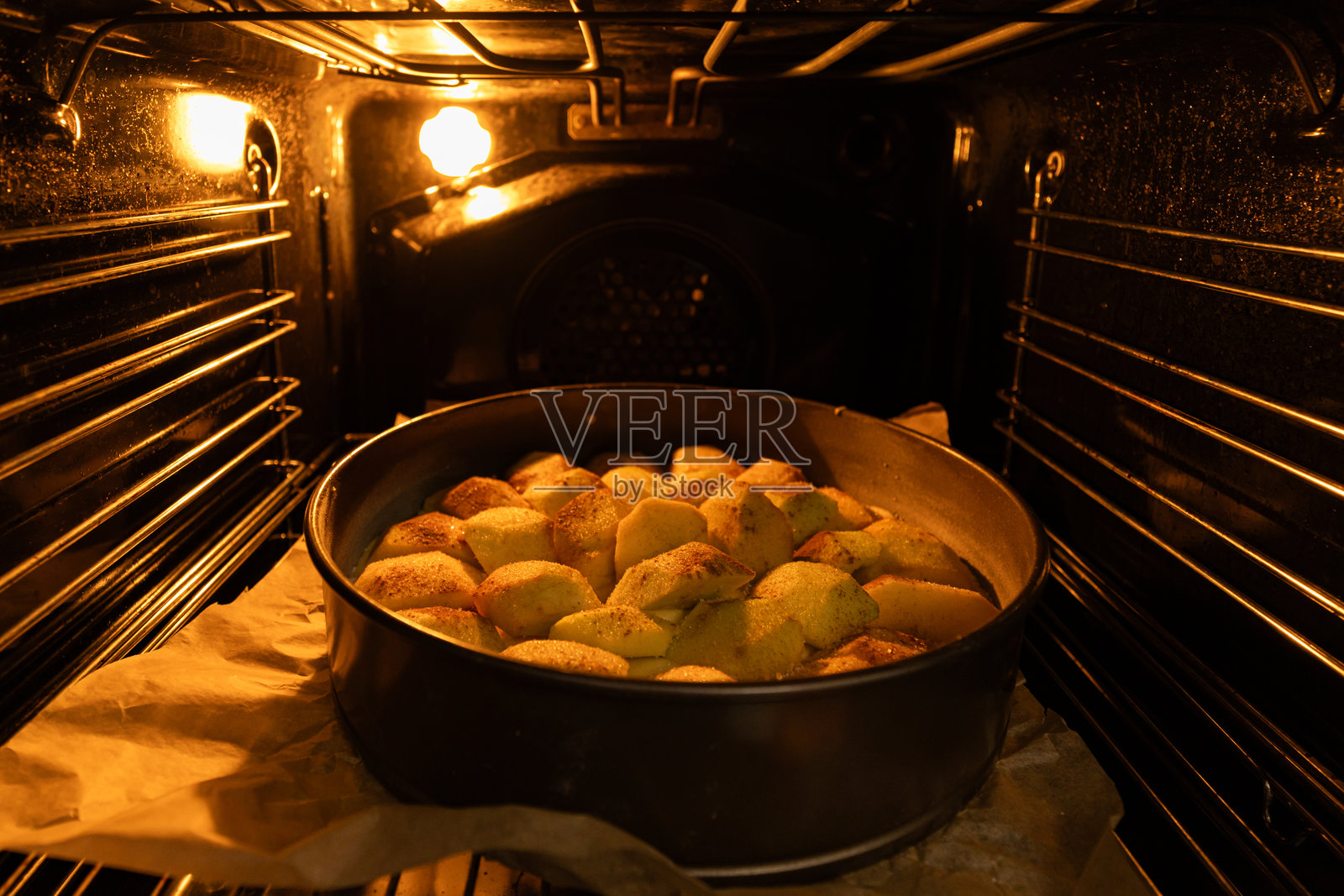 自制苹果蛋糕的特写镜头照片摄影图片